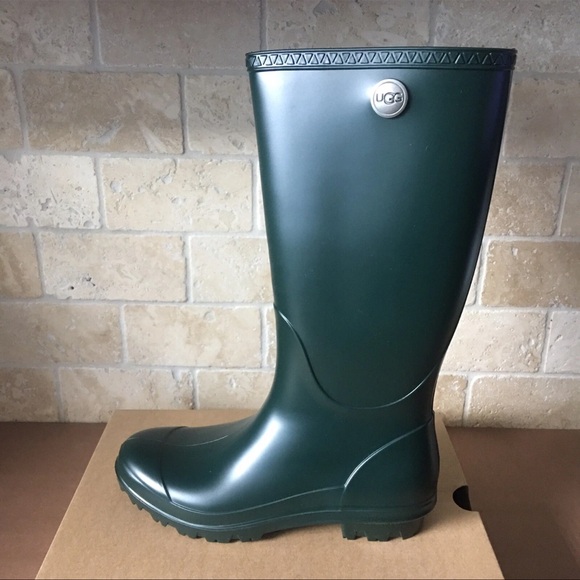 NIB UGG Shelby Sheepskin Insole Rubber Tall Rain Boots Size
US 8 in Olive Green - Picture 2 of 5